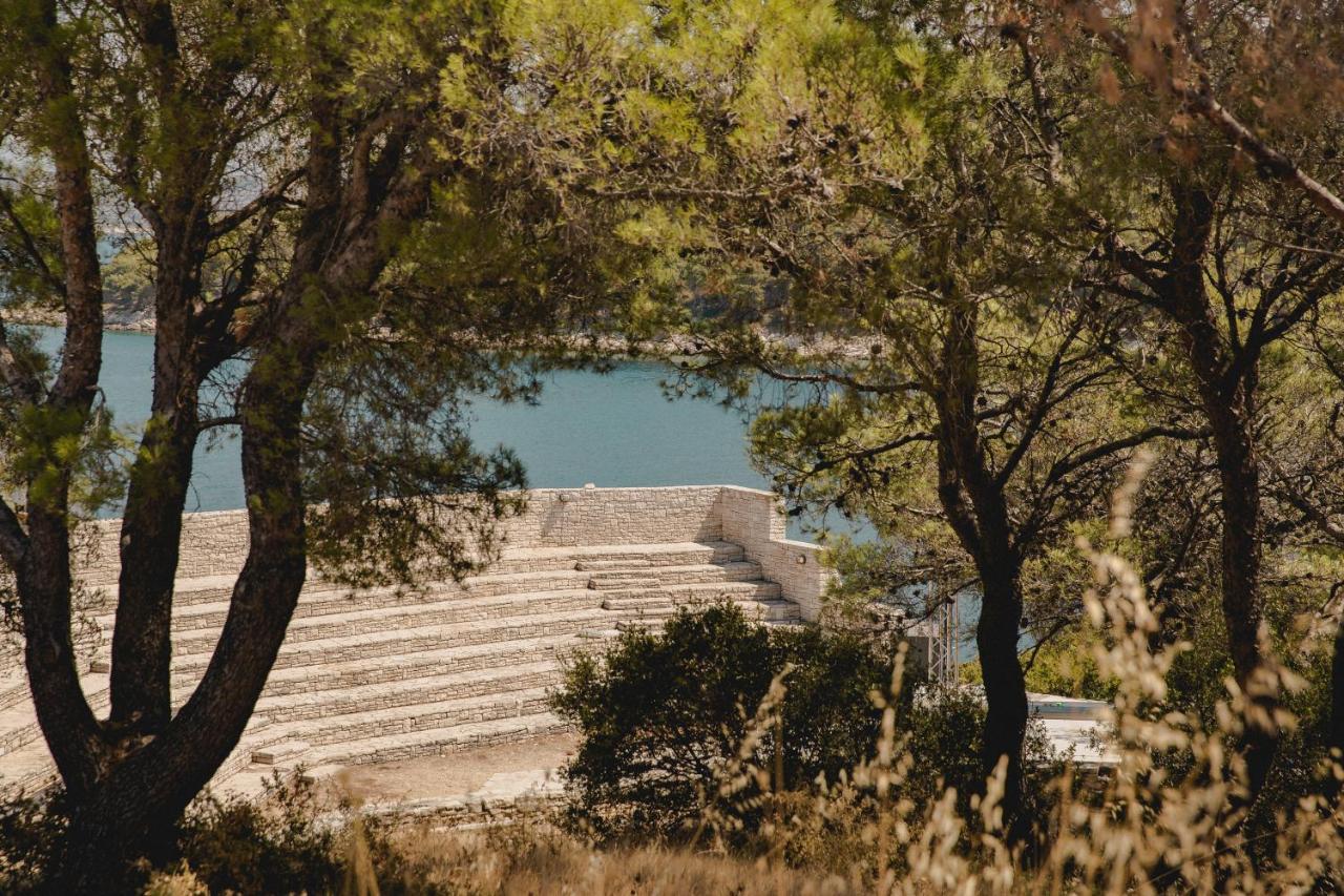 O-tents By Hotel Obonjan Island