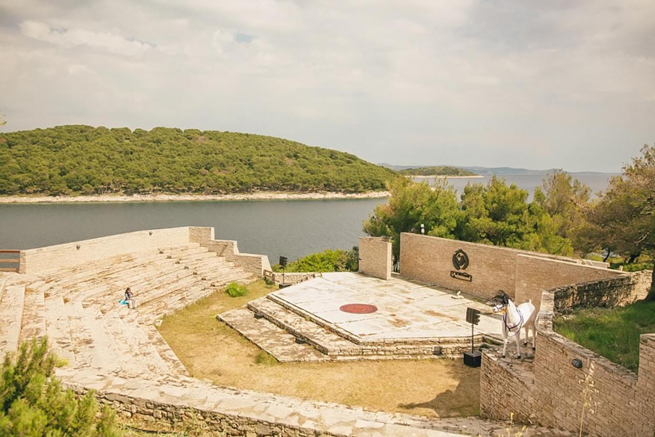 O-tents By Obonjan Island